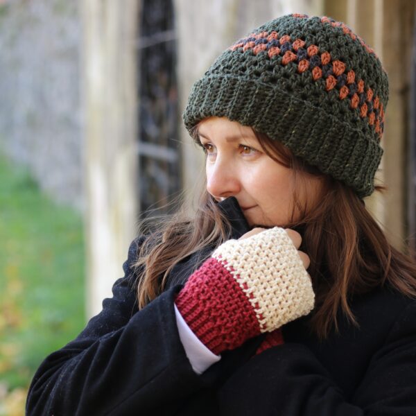 green tweed crochet ladies hat
